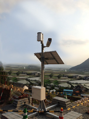 ソーラー型Web監視カメラシステム