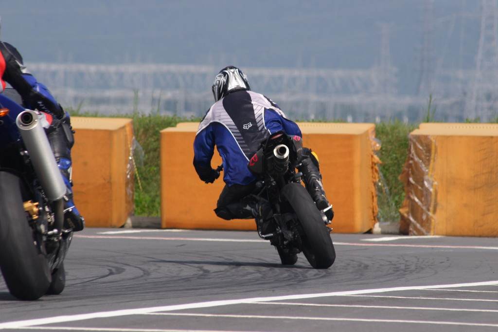img0014.jpg
