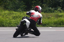 img0003.jpg